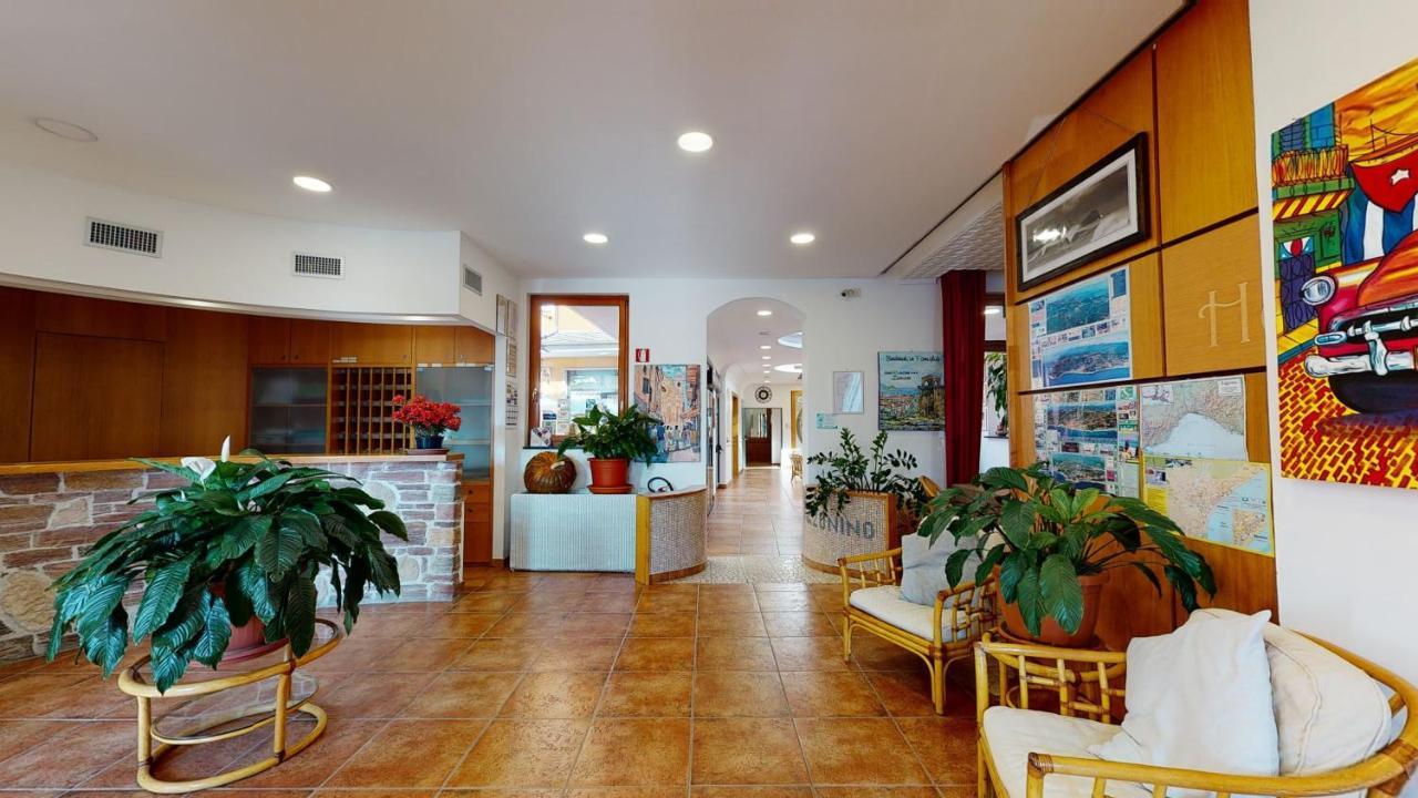 Hotel Zunino Spotorno Dış mekan fotoğraf