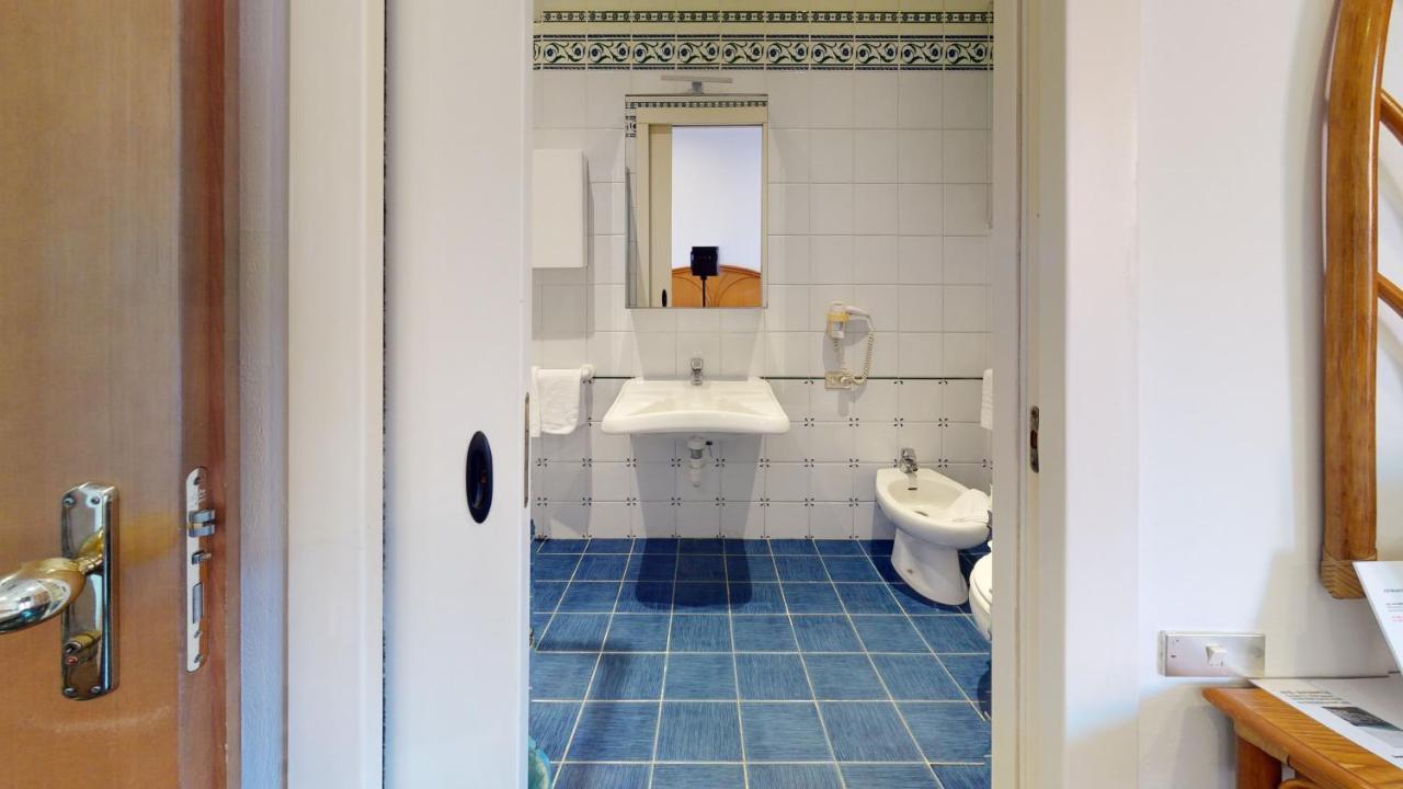 Hotel Zunino Spotorno Dış mekan fotoğraf